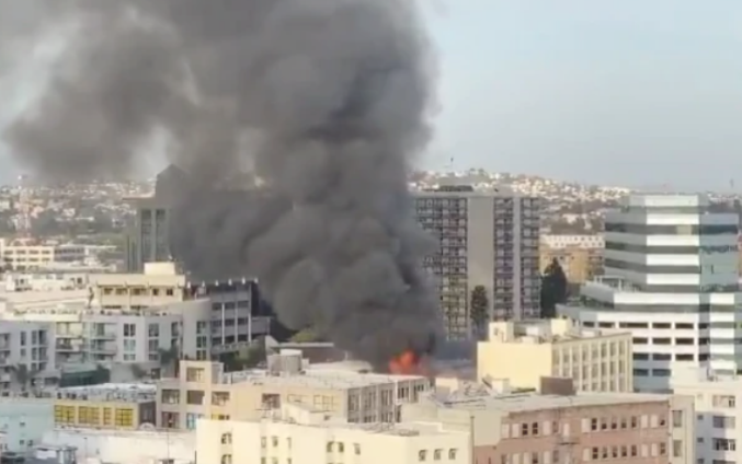 洛杉矶市中心起火爆炸