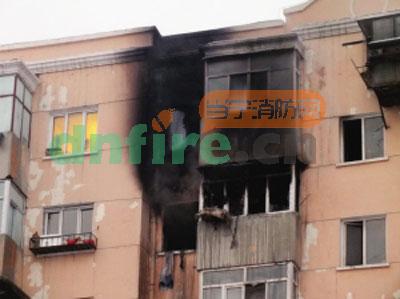 哈尔滨一居民家发生燃气爆炸 母子被从7楼蹦出身亡