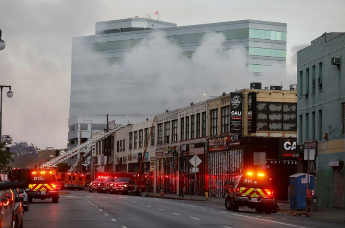 洛杉矶市中心起火爆炸